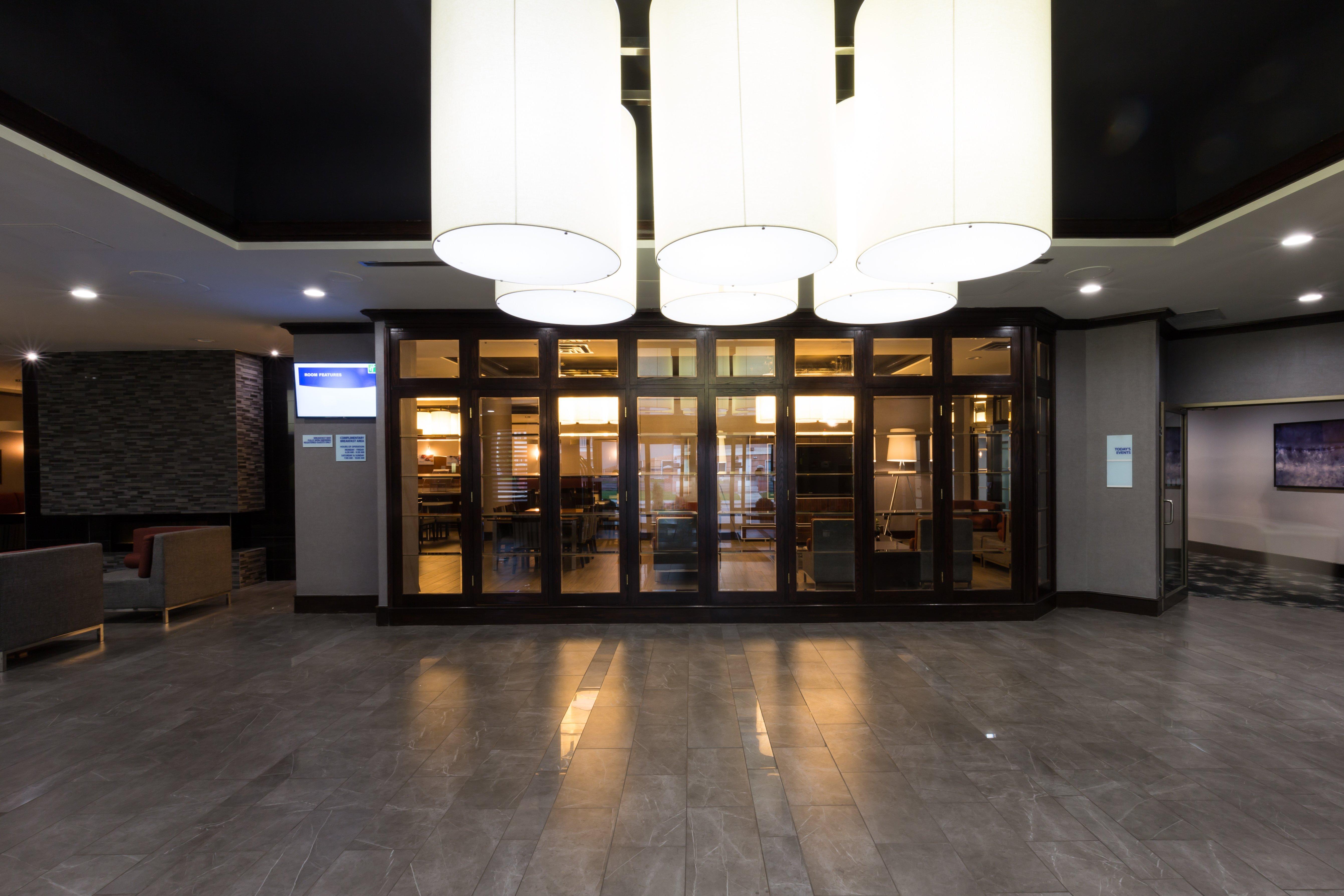Holiday Inn Express Edmonton Downtown By Ihg Extérieur photo