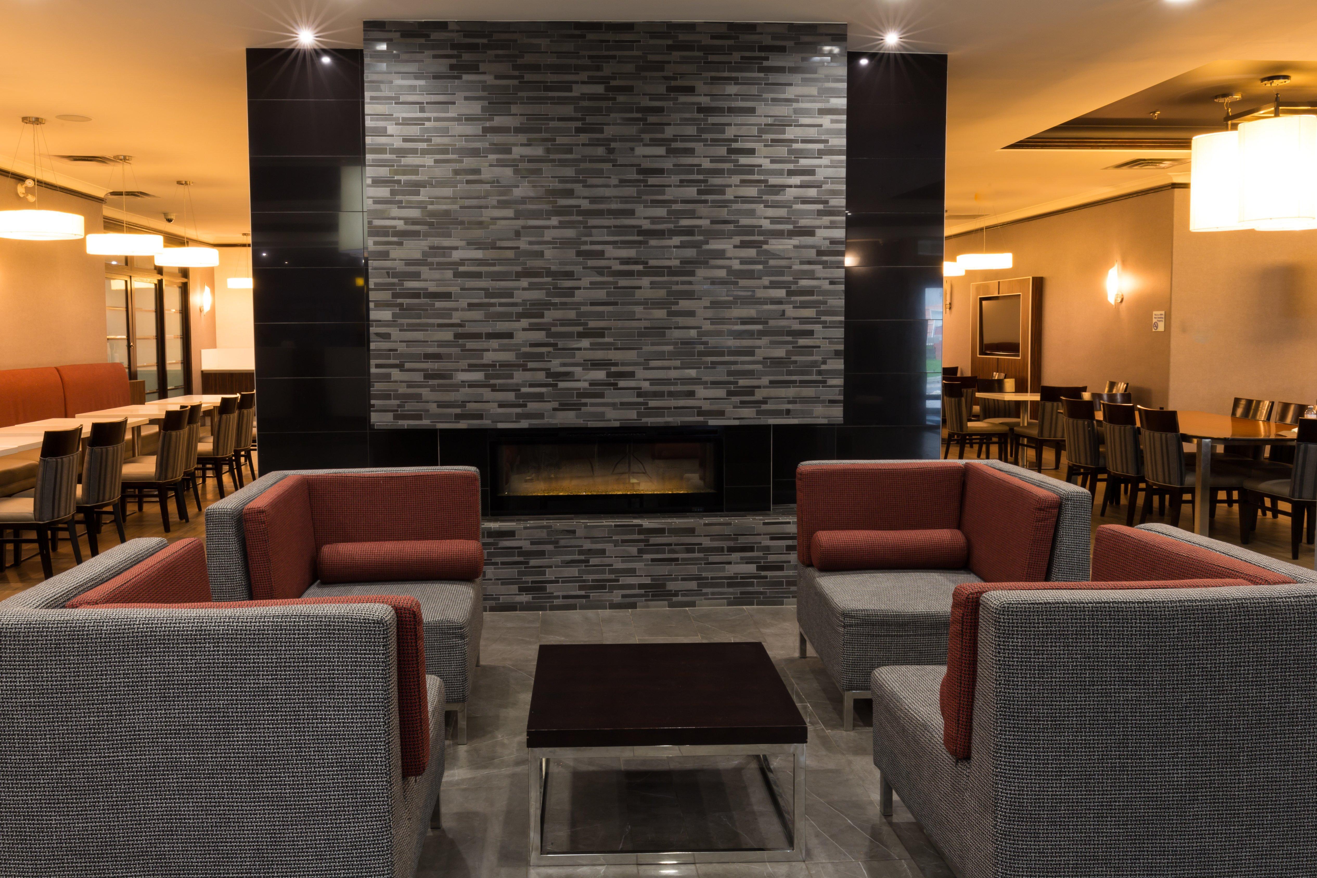 Holiday Inn Express Edmonton Downtown By Ihg Extérieur photo