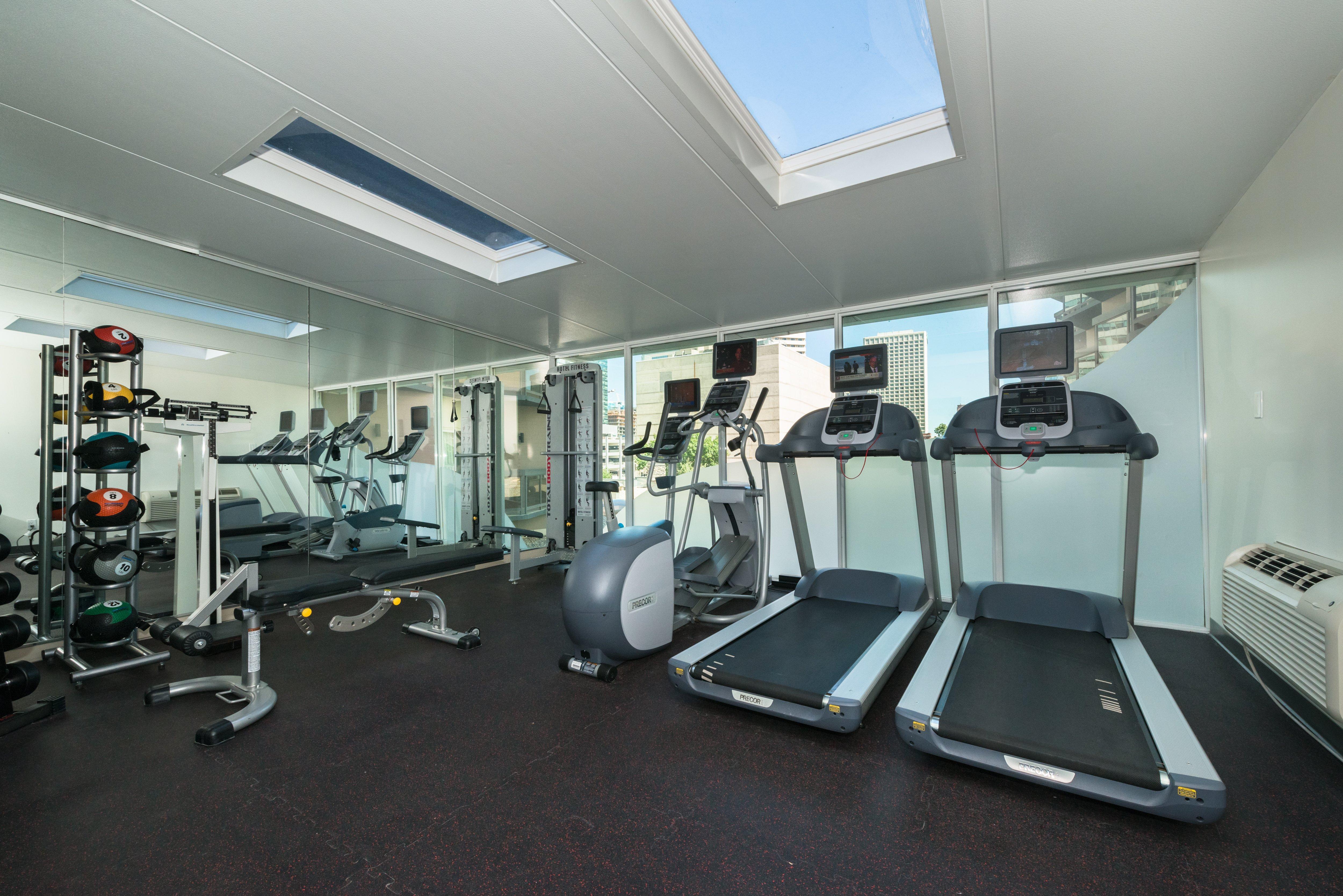 Holiday Inn Express Edmonton Downtown By Ihg Extérieur photo